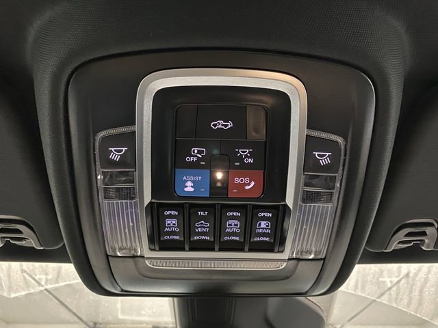 New 2026 RAM 1500 4x4 Crew Cab image 29