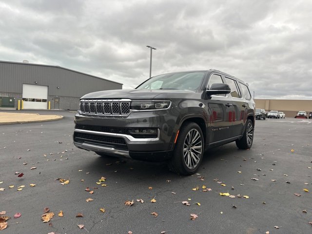 Used 2022 Jeep Grand Wagoneer Series III w/ Flexible Seating Group image 3