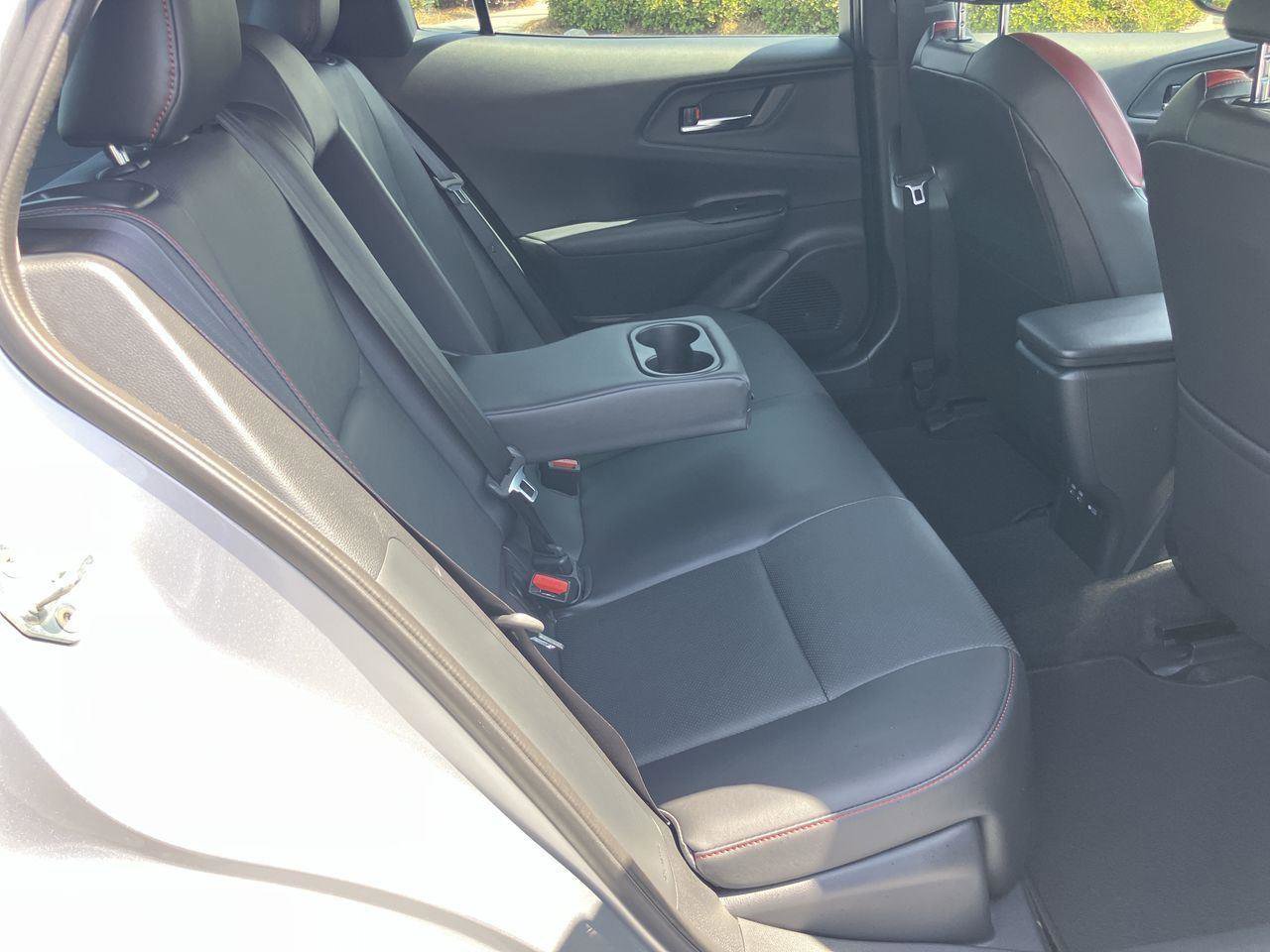 Used 2024 Toyota Prius Prime FWD image 29