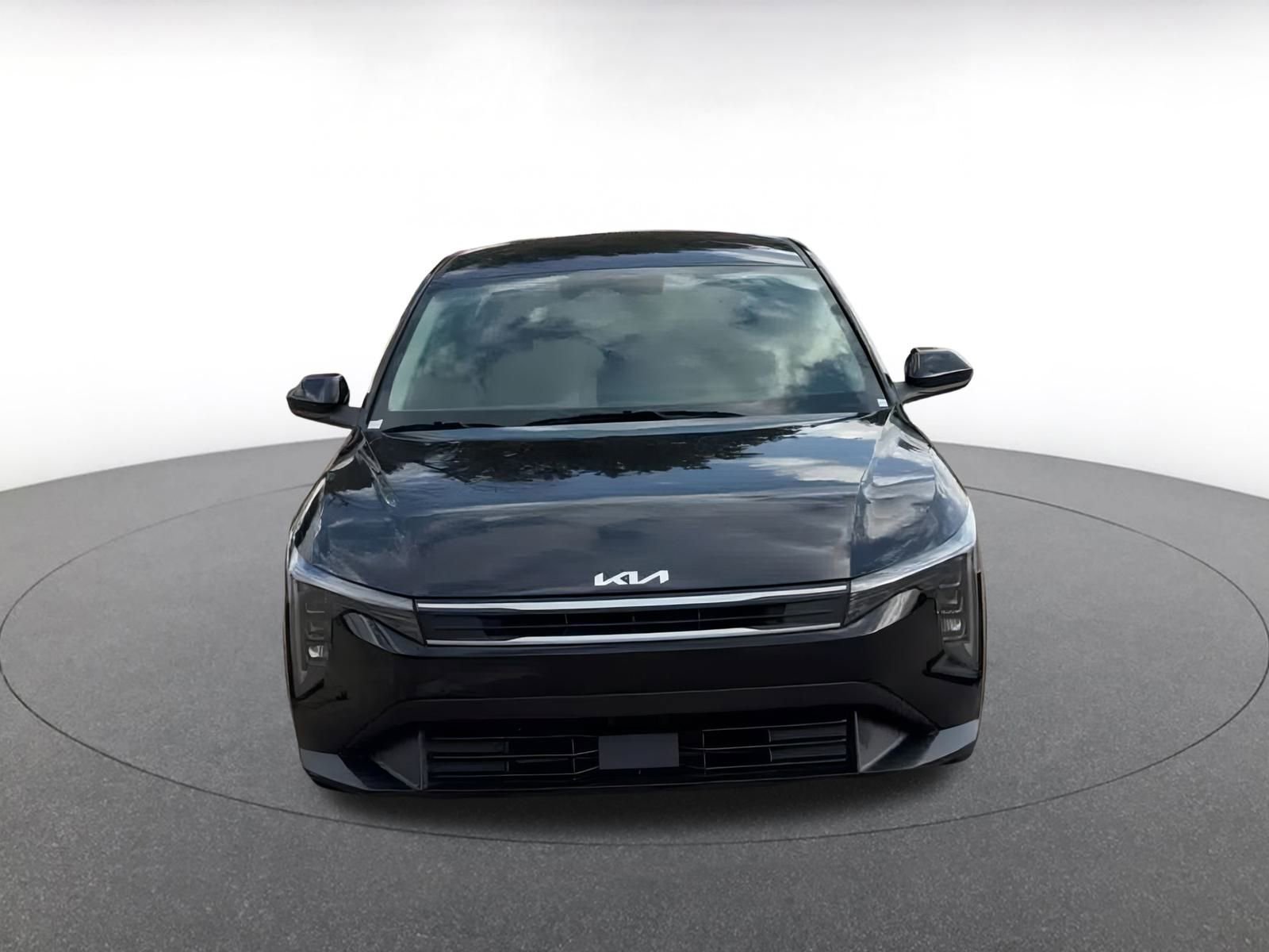 Used 2025 Kia K4 LXS image 4