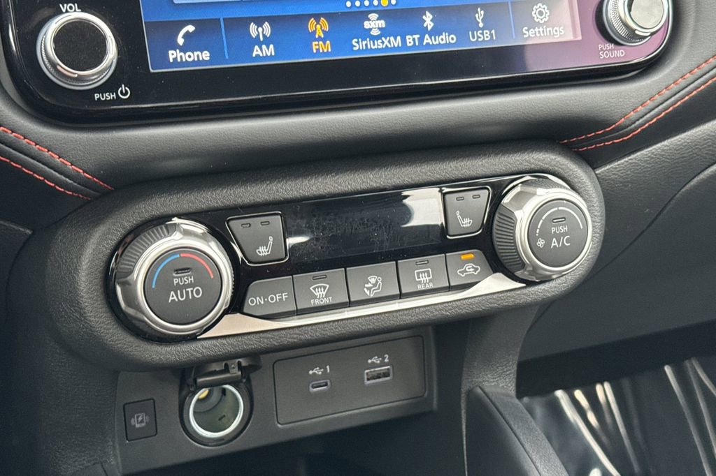 New 2025 Nissan Versa SR w/ Trunk Package image 16