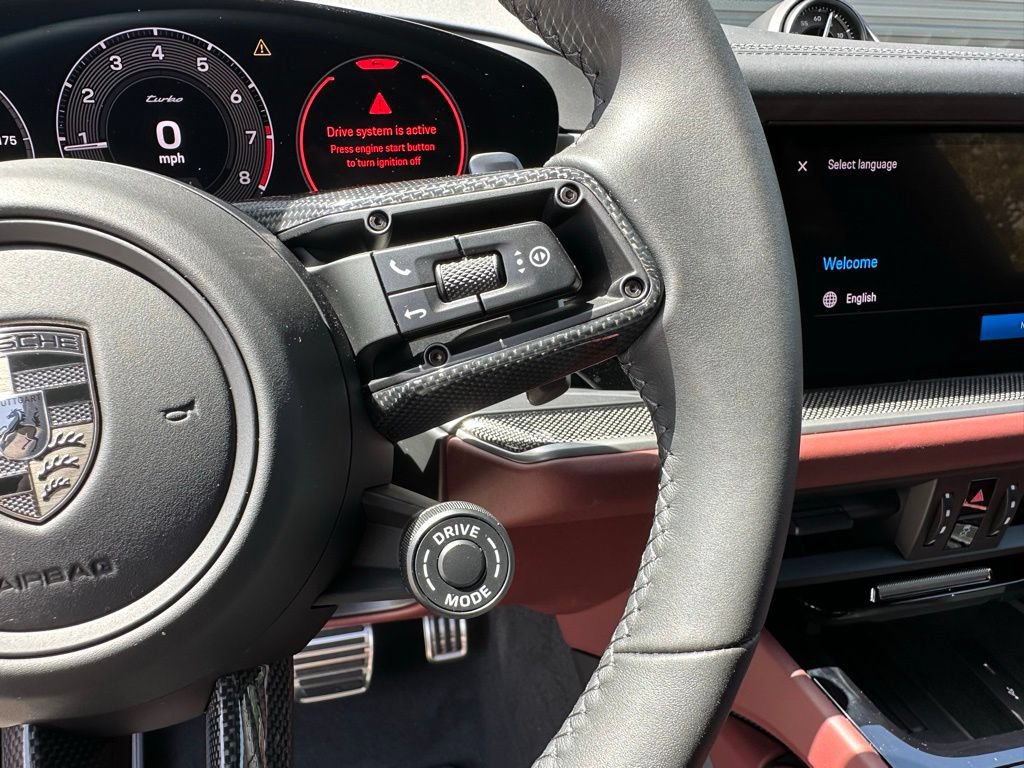 Certified 2025 Porsche Cayenne Turbo AWD/4WD image 20