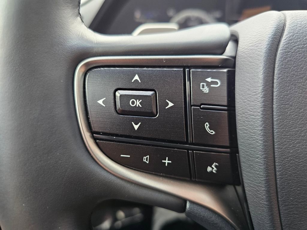 Used 2023 Lexus ES 250 w/ Premium Package image 39