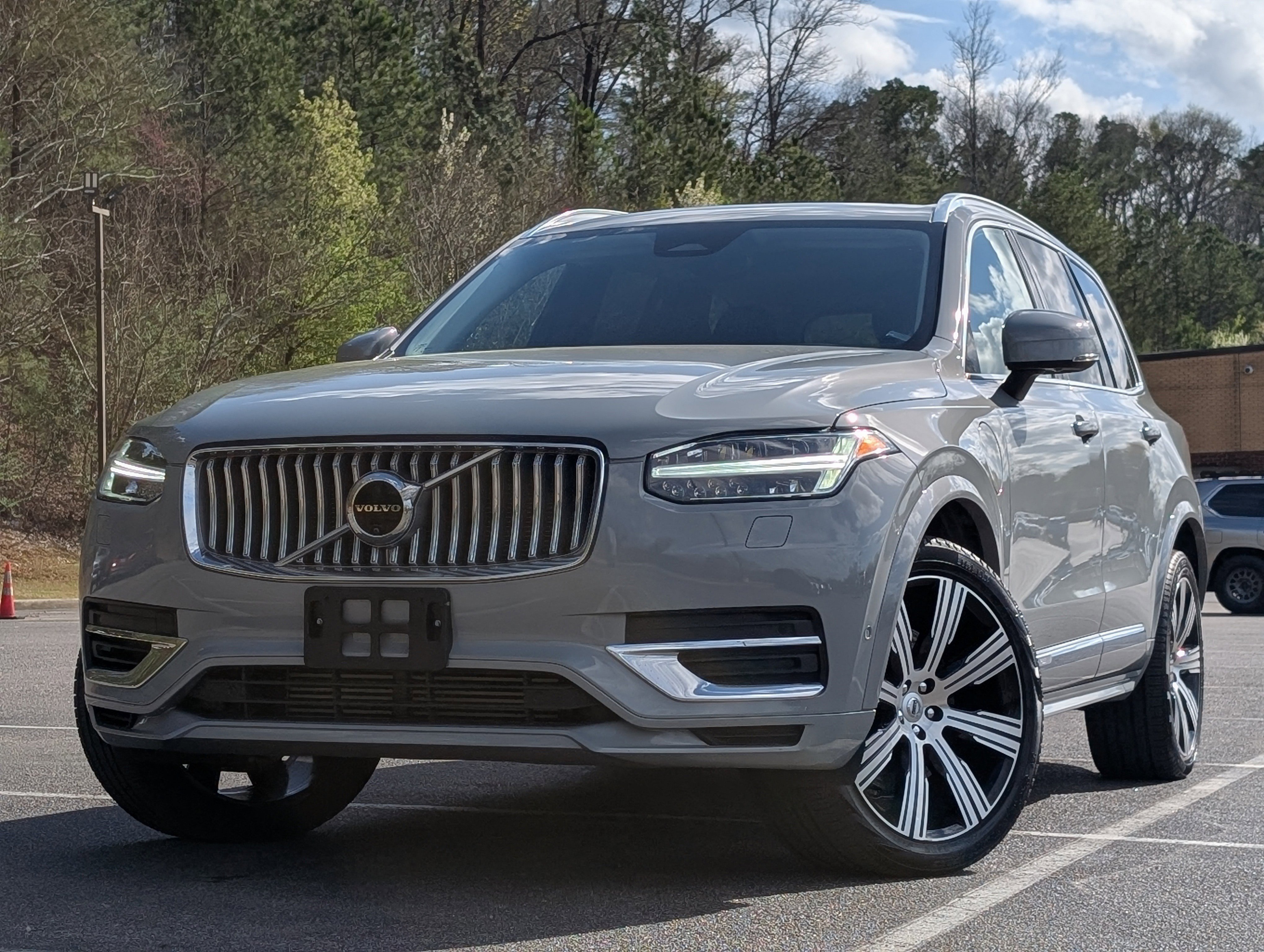 Used 2024 Volvo XC90 T8 Plus w/ Protection Package Premier AWD/4WD image 4