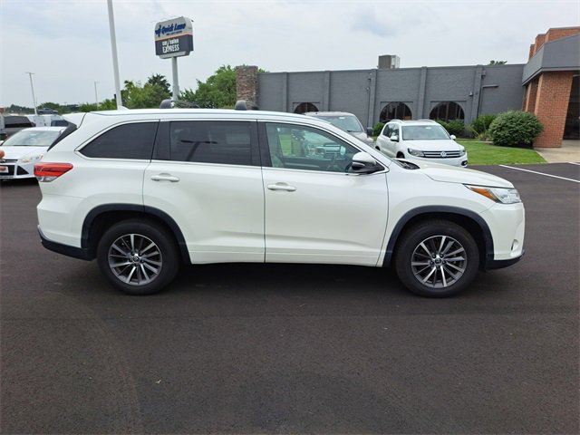 Used 2018 Toyota Highlander XLE image 6