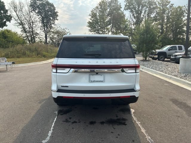 Used 2024 Lincoln Navigator Reserve w/ Equipment Group 201A AWD/4WD image 5
