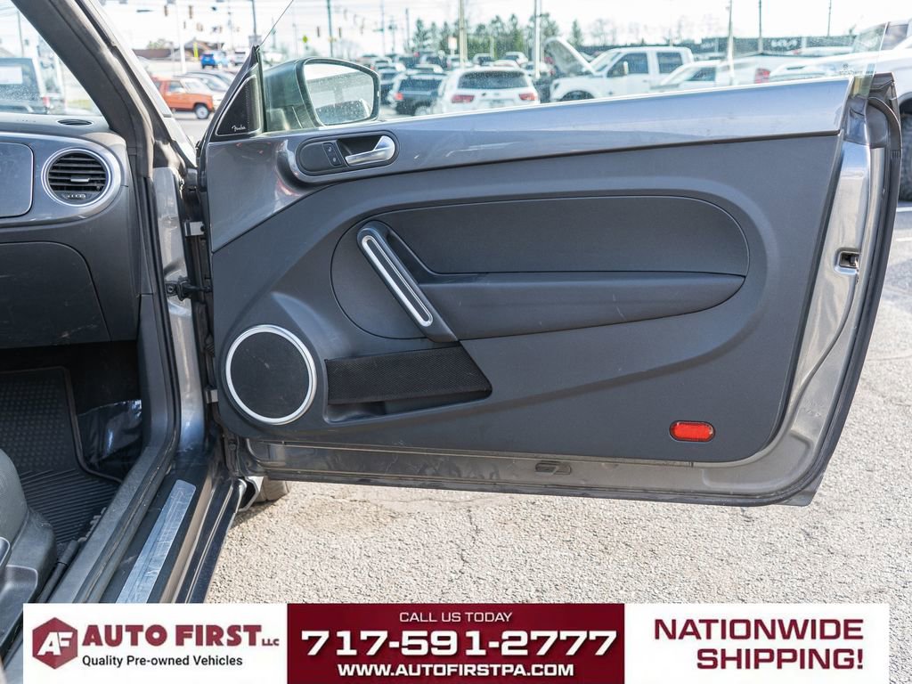 Used 2013 Volkswagen Beetle 2.5 image 11