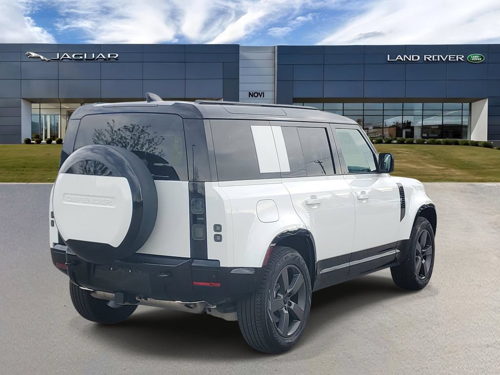 Used 2026 Land Rover Defender 110 X-Dynamic SE AWD/4WD image 3