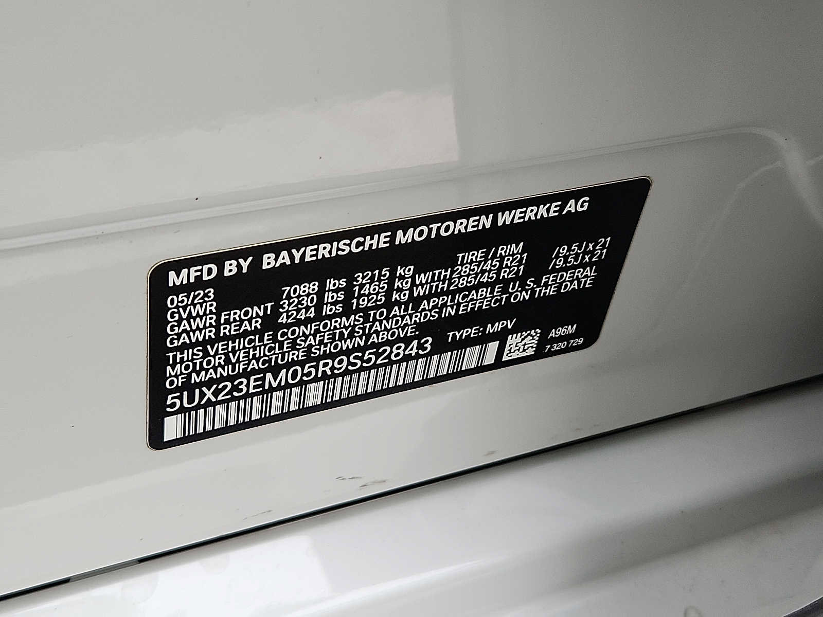 Certified 2024 BMW X7 xDrive40i w/ M Sport Package image 26