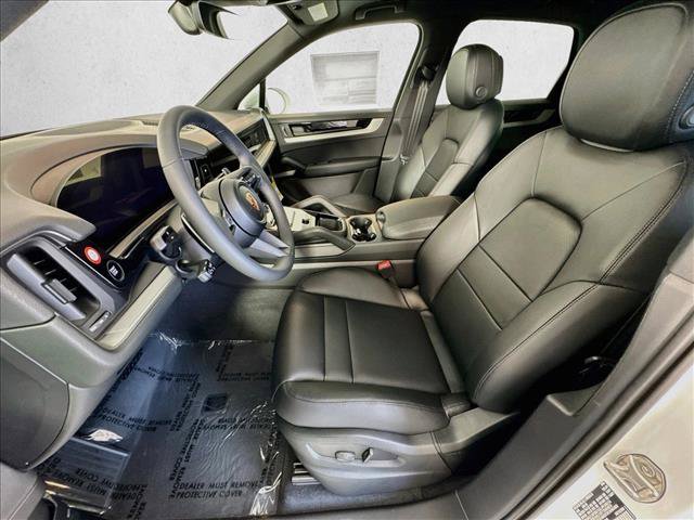 New 2026 Porsche Cayenne AWD/4WD image 5