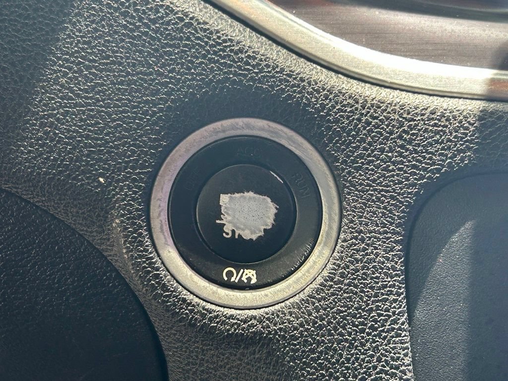 Used 2017 Dodge Charger SE RWD image 40