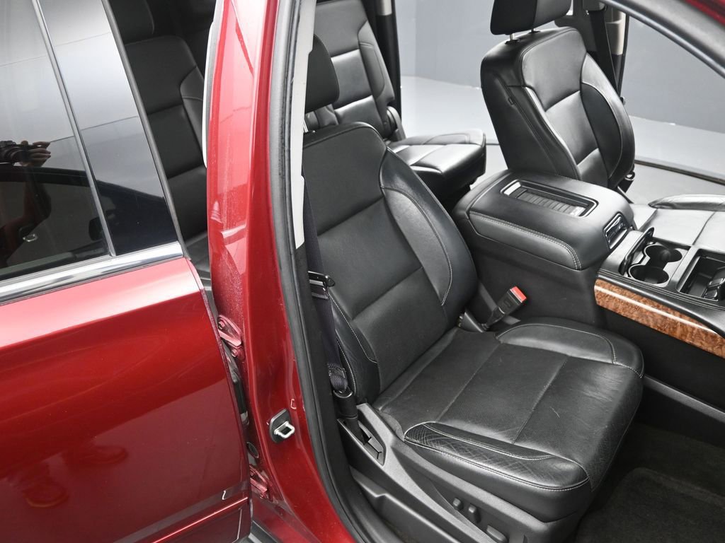 Used 2017 Chevrolet Suburban Premier image 21
