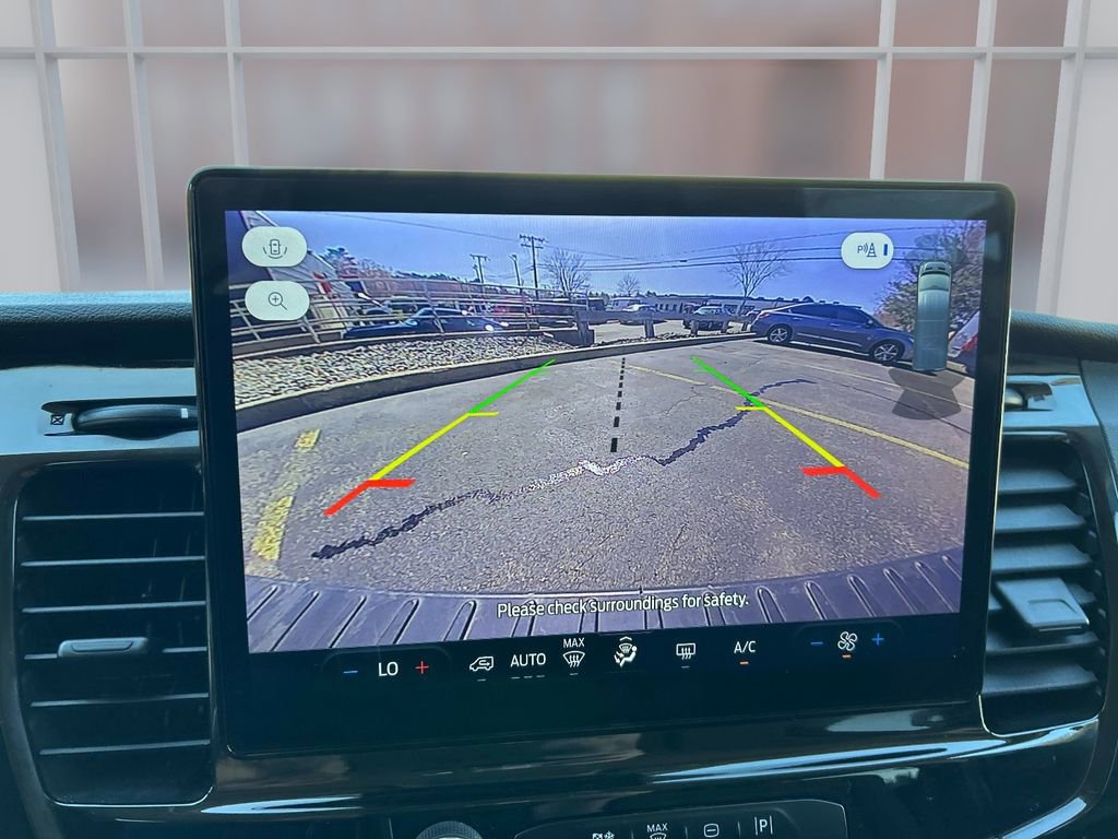 Used 2024 Ford Transit 350 XLT image 30