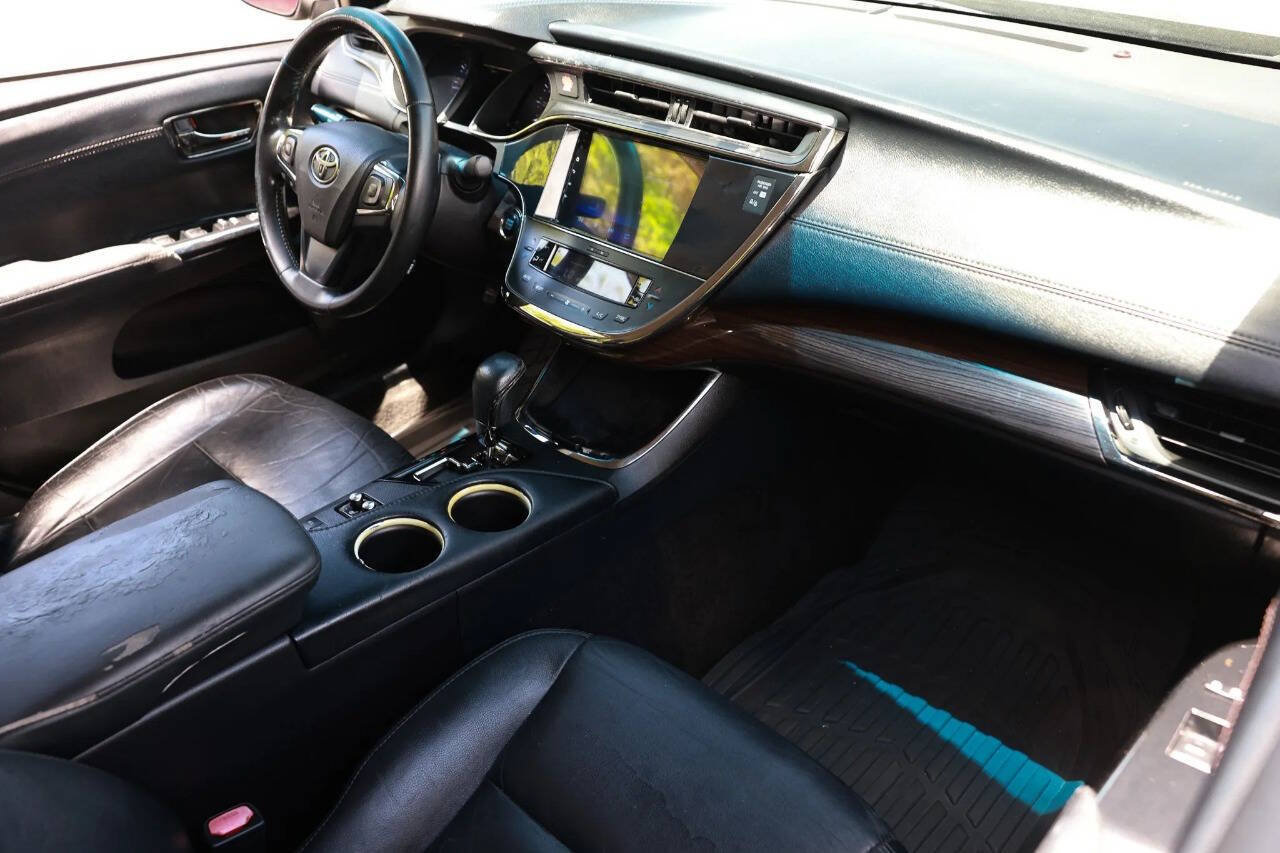 Used 2015 Toyota Avalon XLE FWD image 37