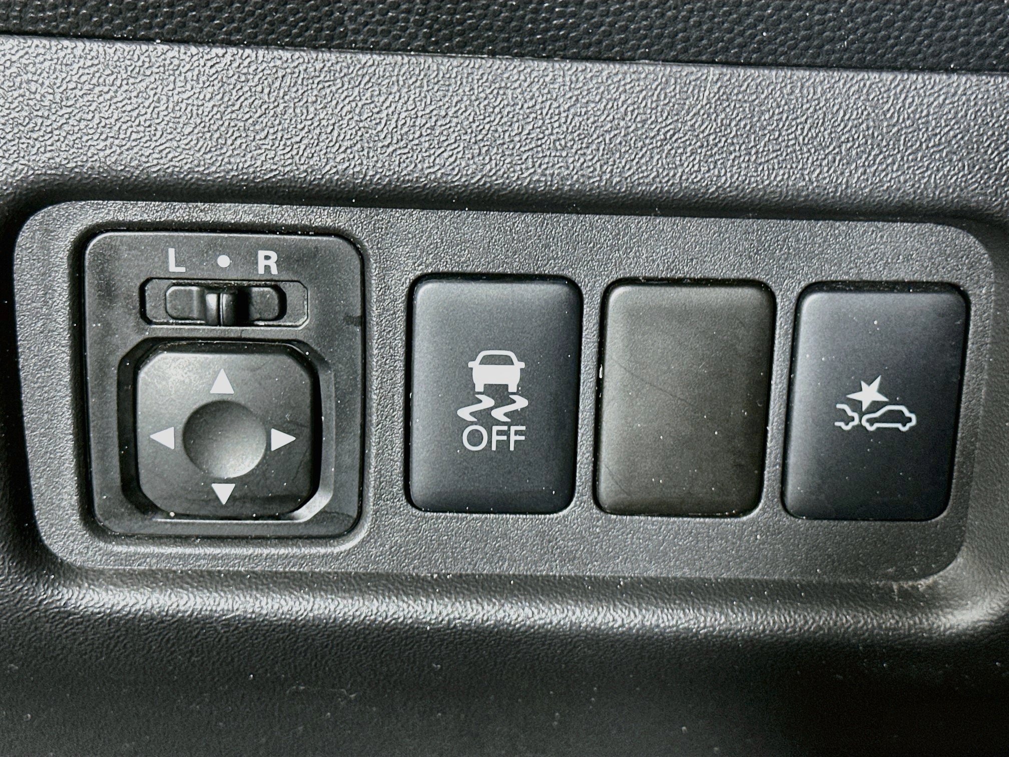 Used 2024 Mitsubishi Mirage ES FWD image 16