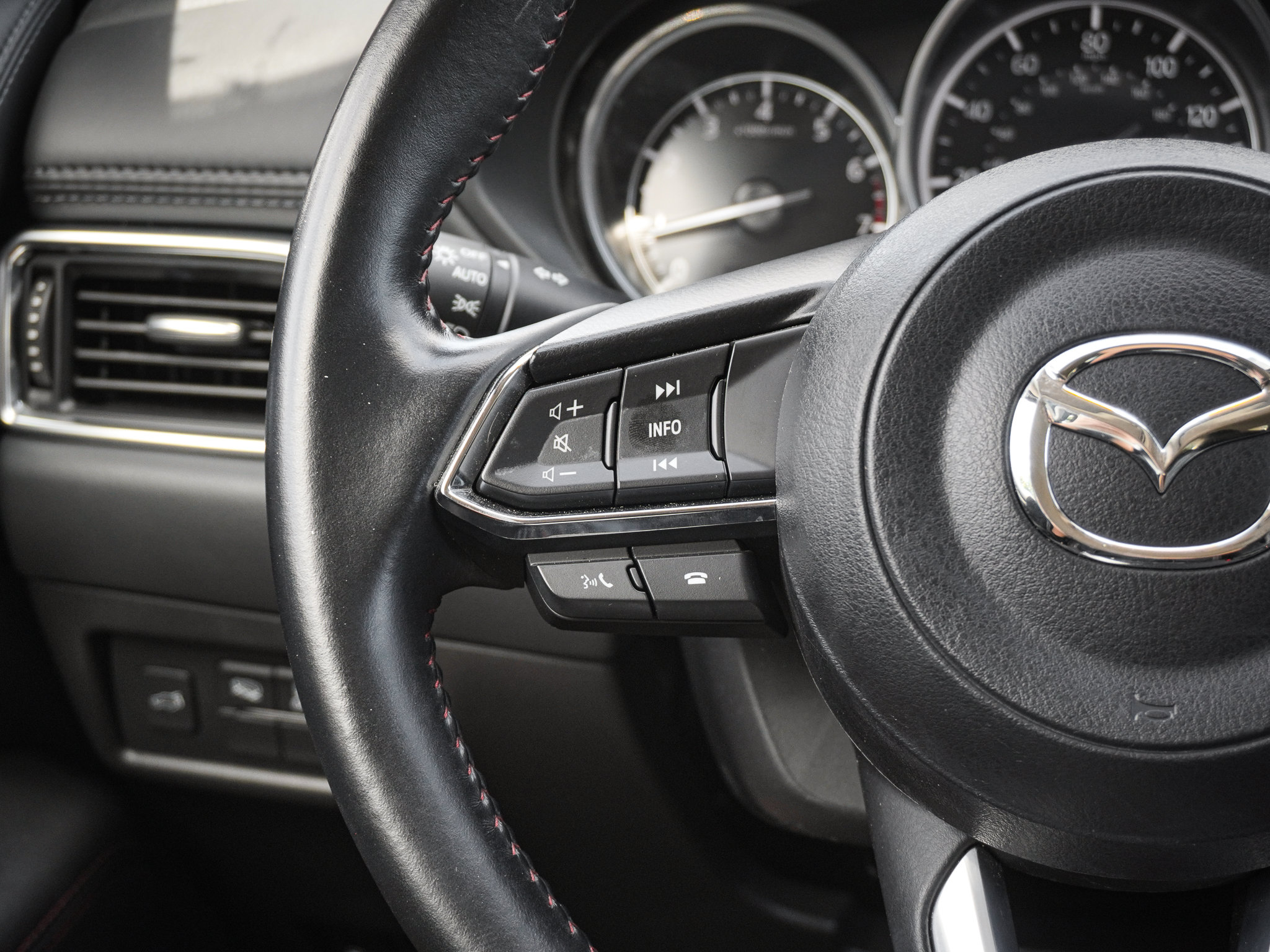 Used 2022 MAZDA CX-5 Carbon Edition AWD/4WD image 19