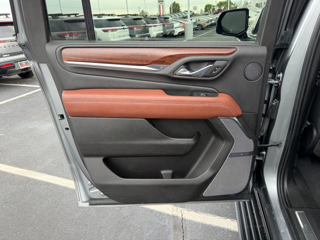 Used 2023 GMC Yukon XL Denali Ultimate image 20