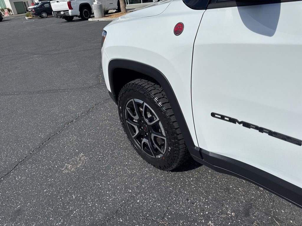 Used 2025 Jeep Compass Trailhawk w/ Trailer Tow Group image 10