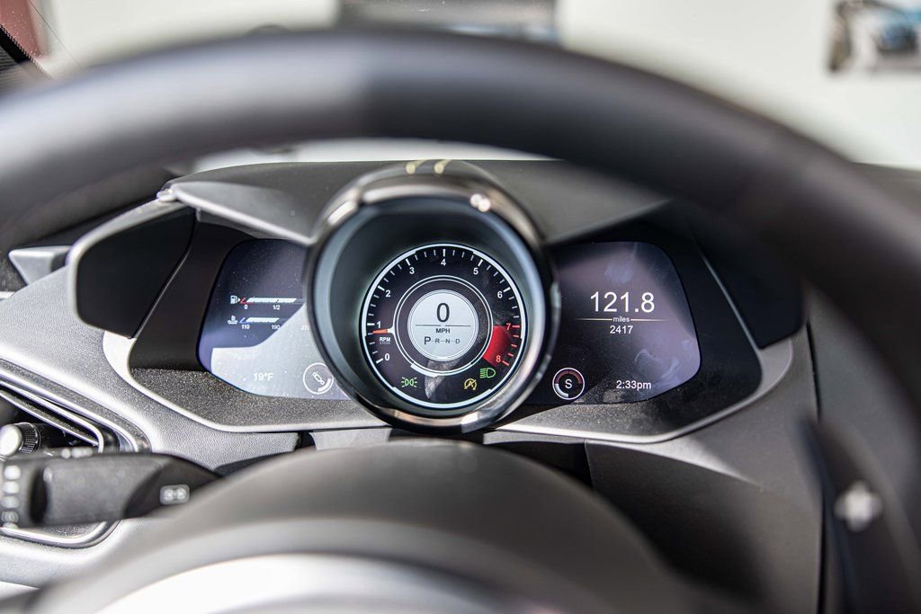 Used 2023 Aston Martin V8 Vantage Roadster image 20