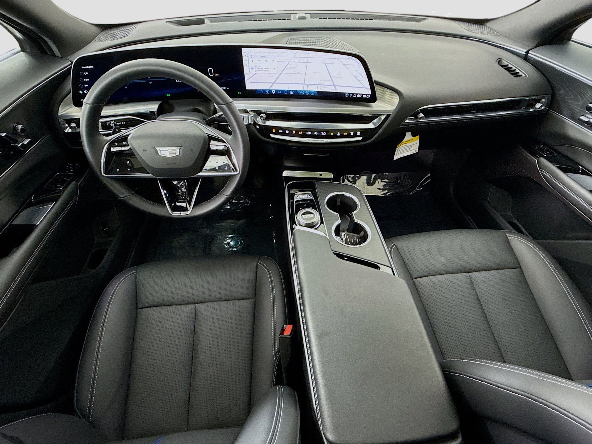 Used 2025 Cadillac Lyriq Luxury RWD image 25