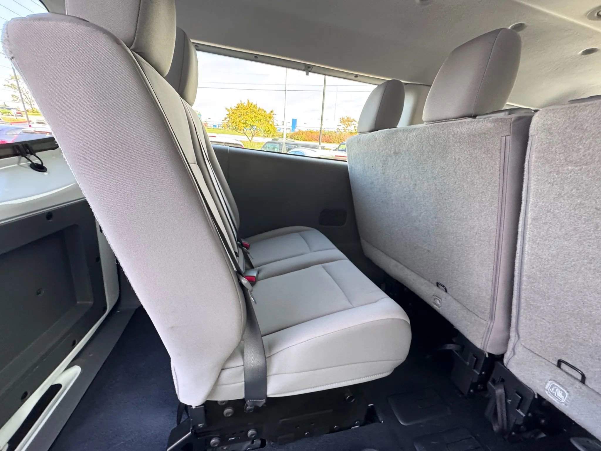 Used 2017 Nissan NV 3500 S image 16