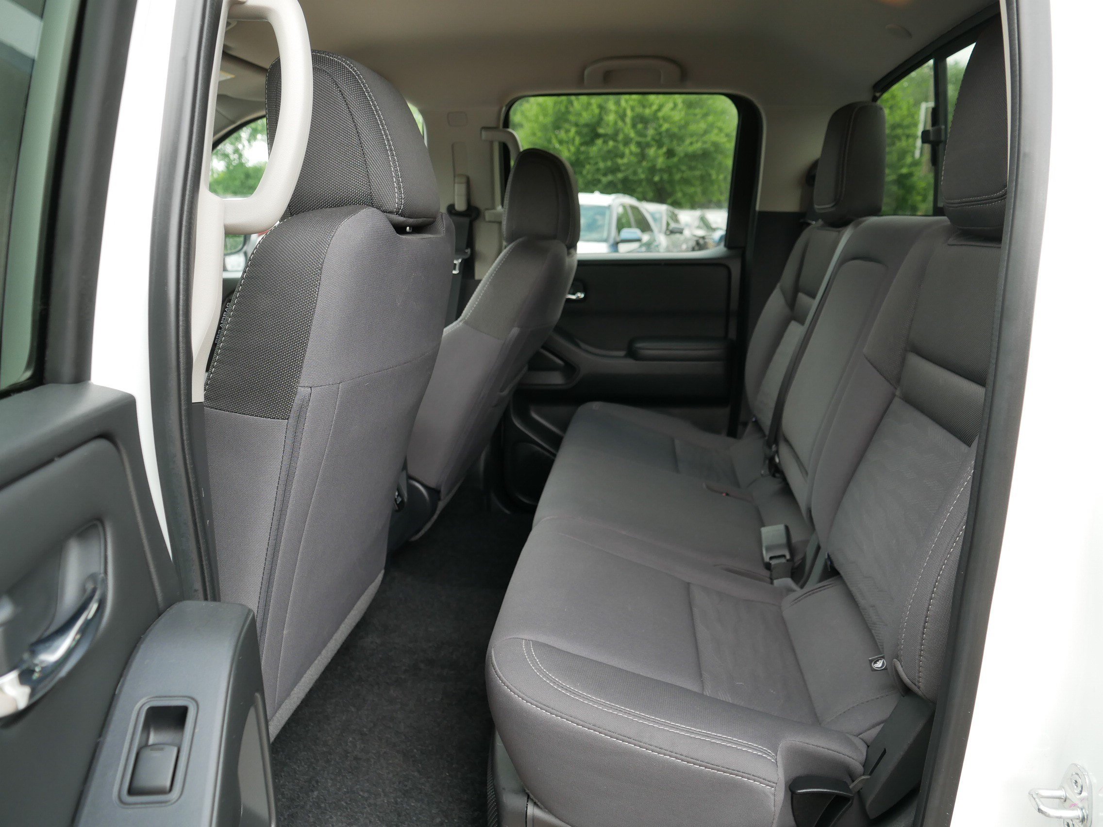 Certified 2023 Nissan Frontier SV w/ SV Convenience Package AWD/4WD image 34