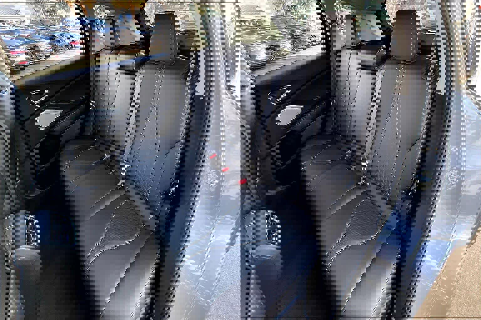 Used 2025 Acura RDX SH-AWD w/ Technology Package image 21