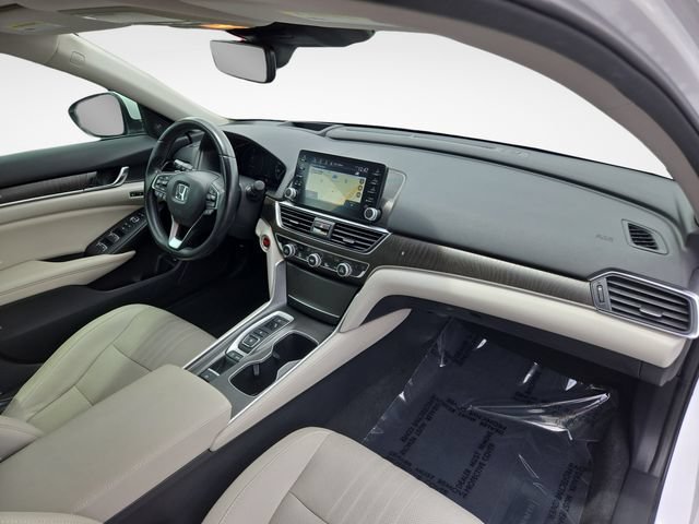 Used 2020 Honda Accord Touring image 39