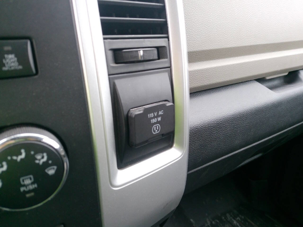 Used 2012 RAM 2500 Big Horn image 34