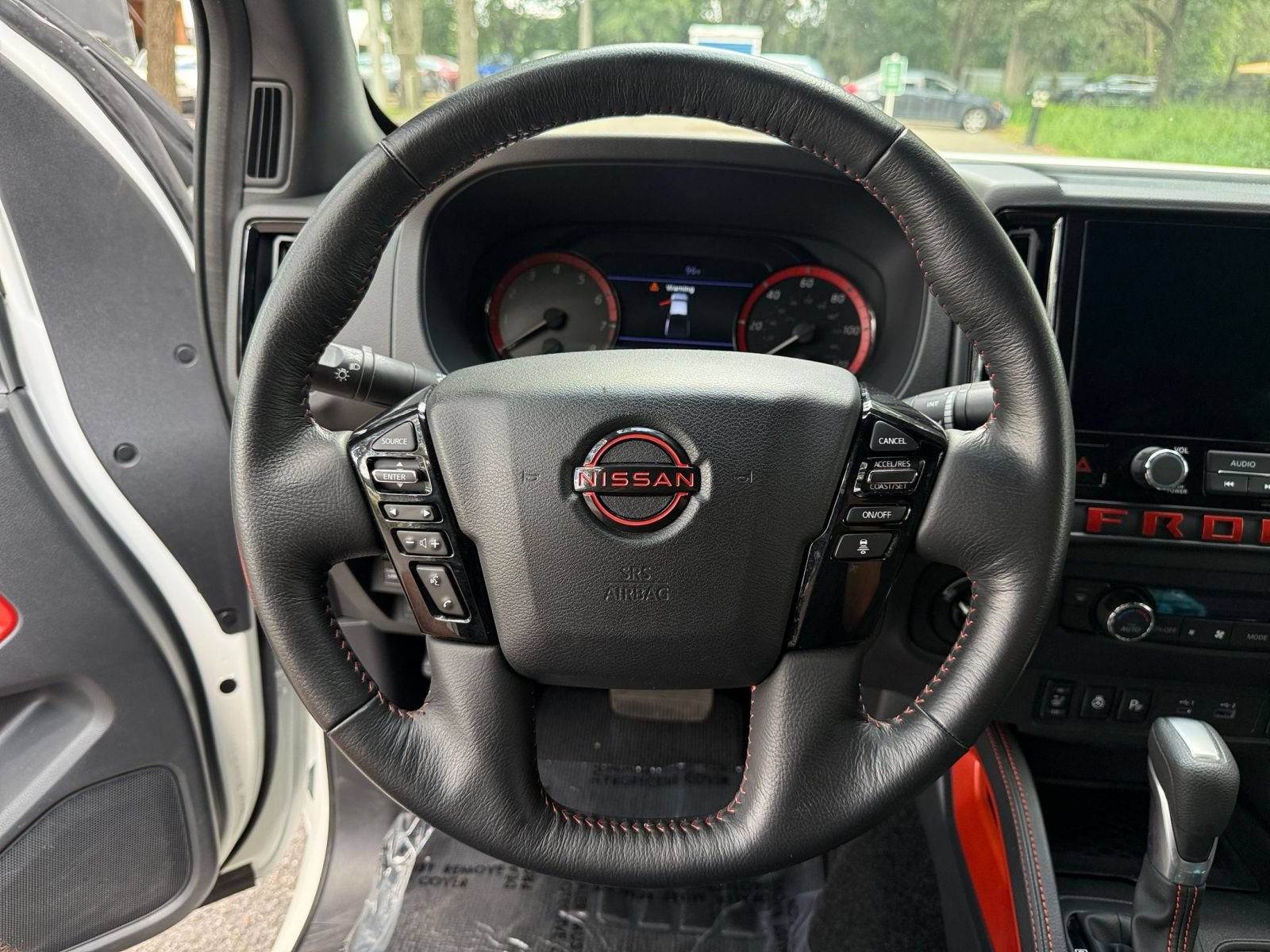 Used 2026 Nissan Frontier PRO-4X AWD/4WD image 24