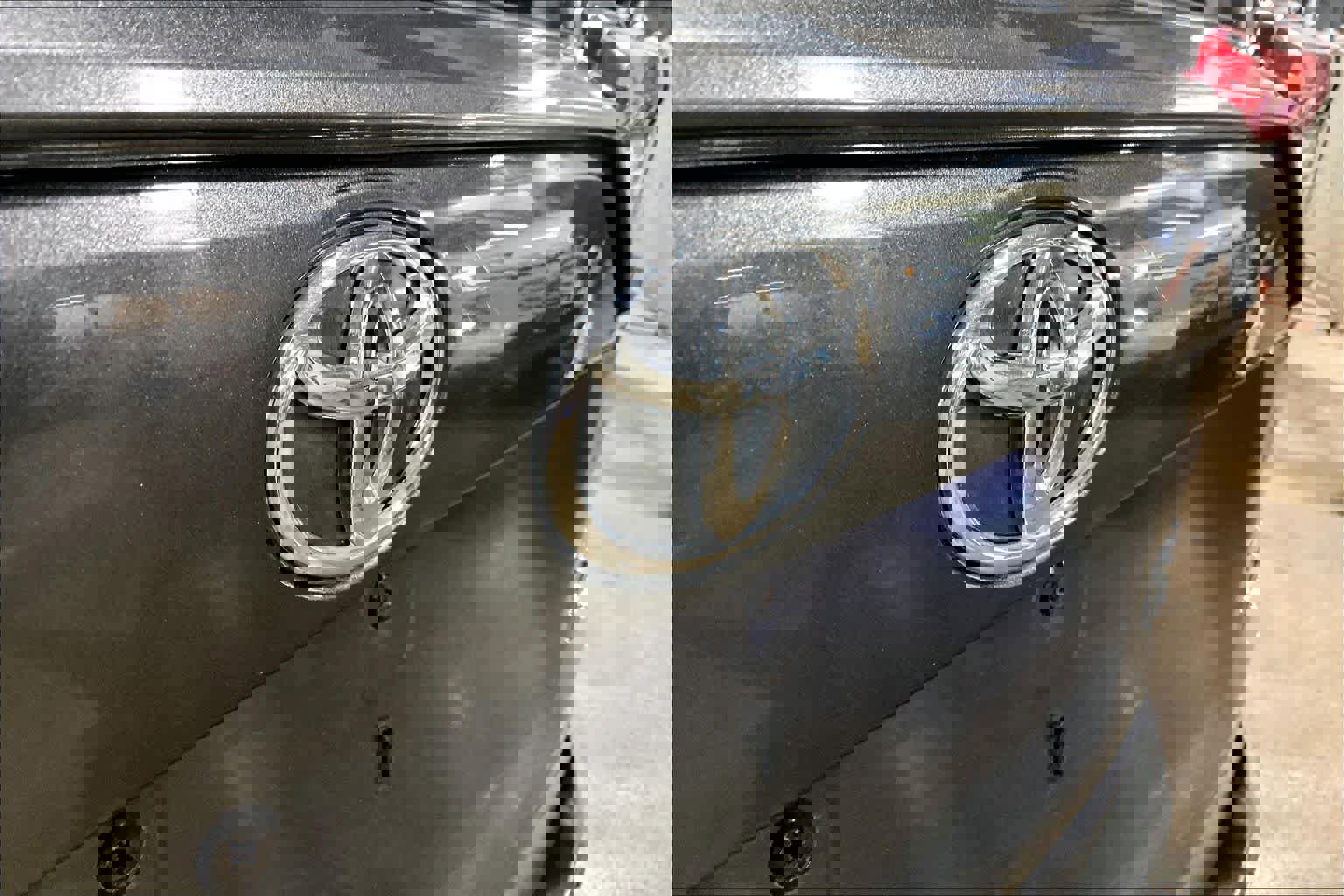 Used 2020 Toyota RAV4 XLE w/ All Weather Liner Package image 28