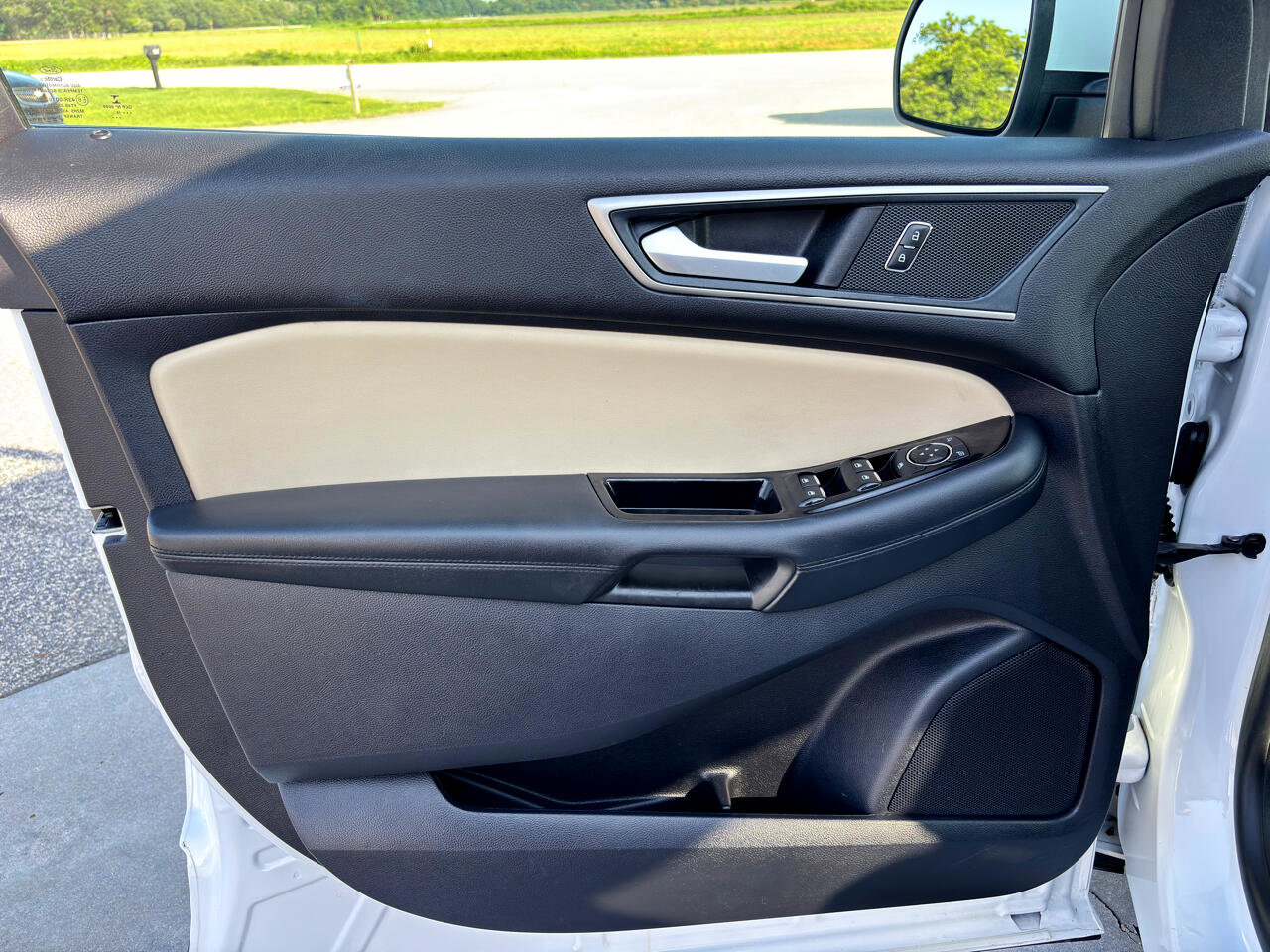Used 2019 Ford Edge SEL w/ Equipment Group 201A image 20