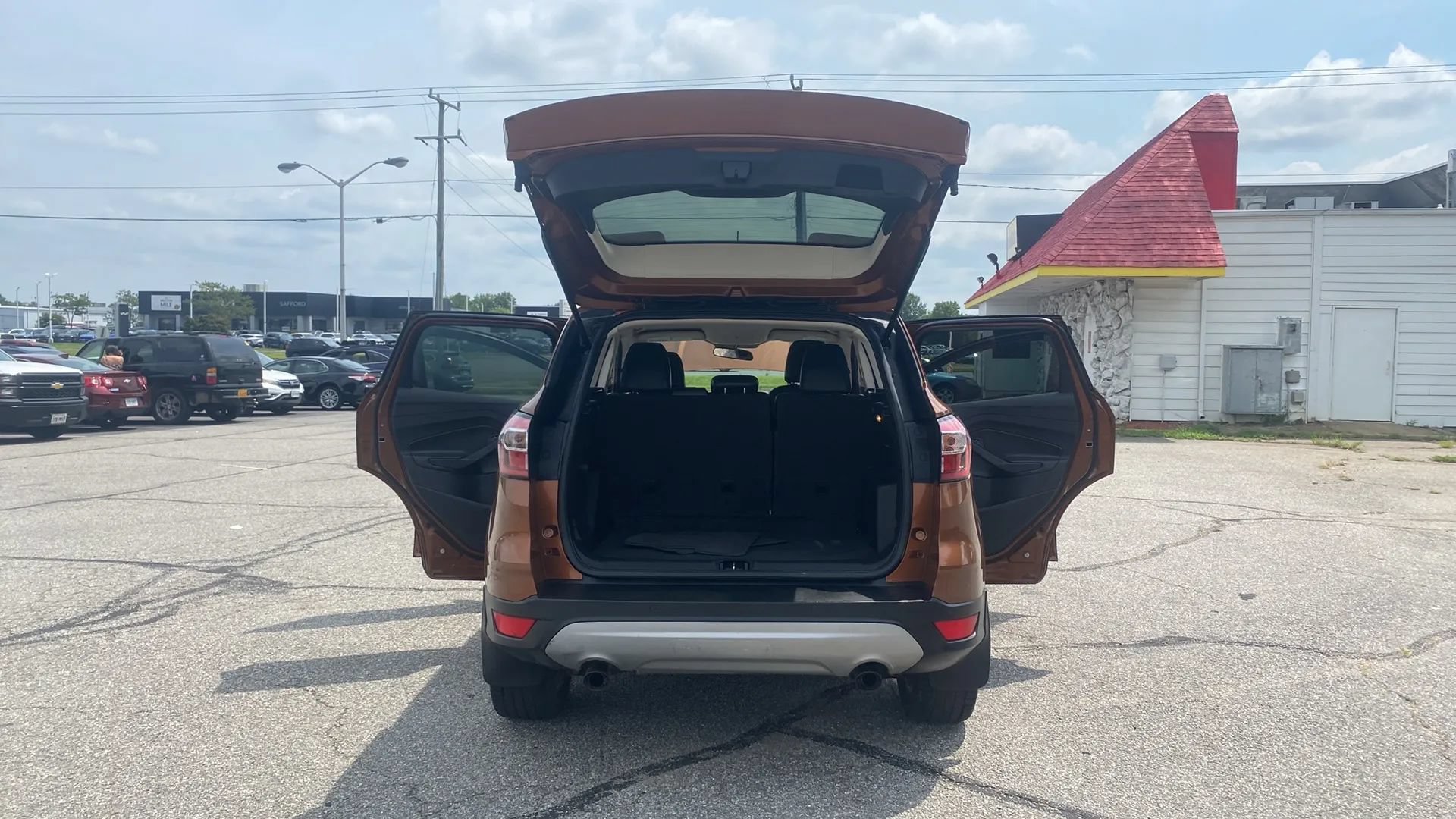 Used 2017 Ford Escape SE w/ SE Leather Comfort Package AWD/4WD image 7