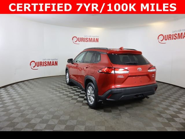 Used 2024 Toyota Corolla Cross LE image 9