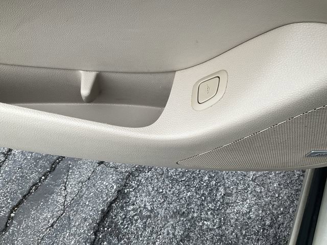 Used 2016 Buick LaCrosse Leather w/ Experience Buick Package FWD image 17