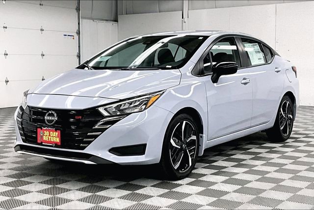New 2025 Nissan Versa SR w/ Trunk Package image 3
