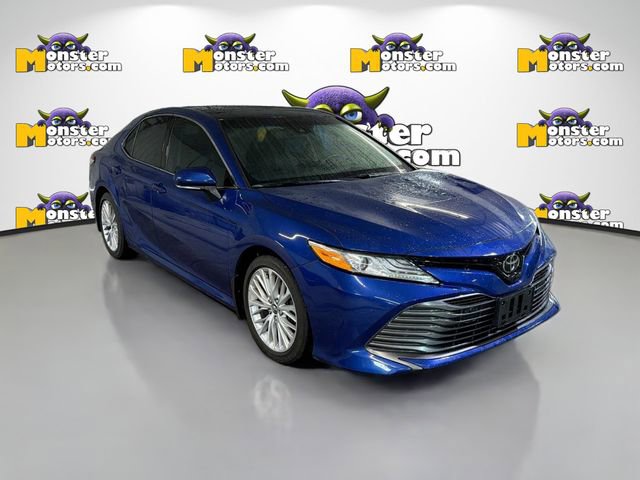 Used 2018 Toyota Camry L image 3