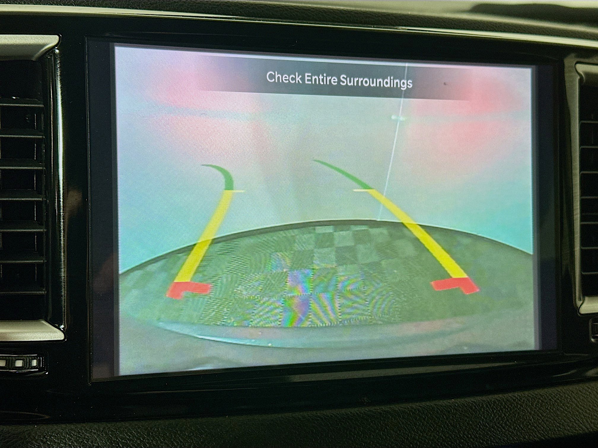 Used 2023 Chrysler Pacifica Touring-L FWD image 13