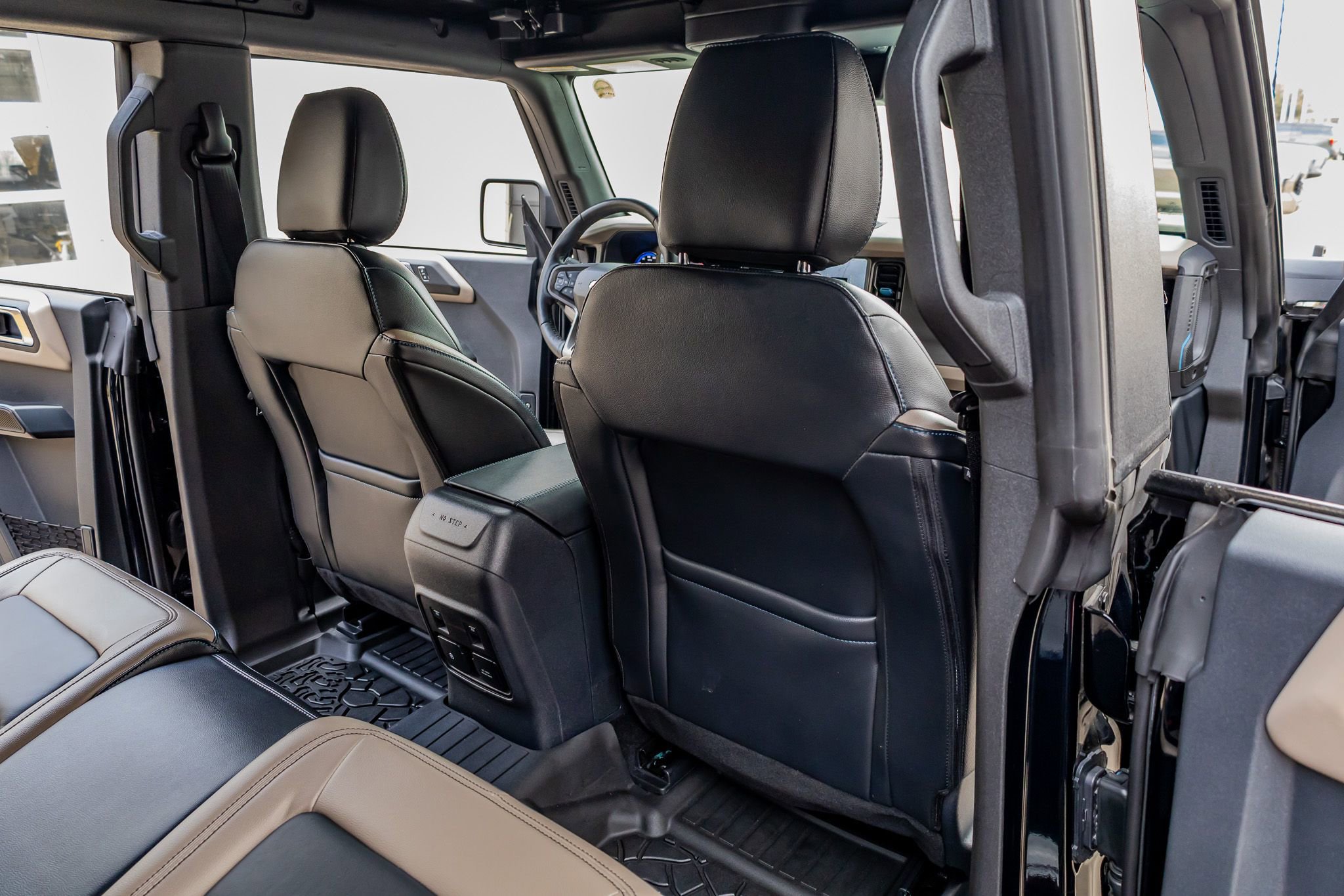 Used 2024 Ford Bronco Wildtrak image 32