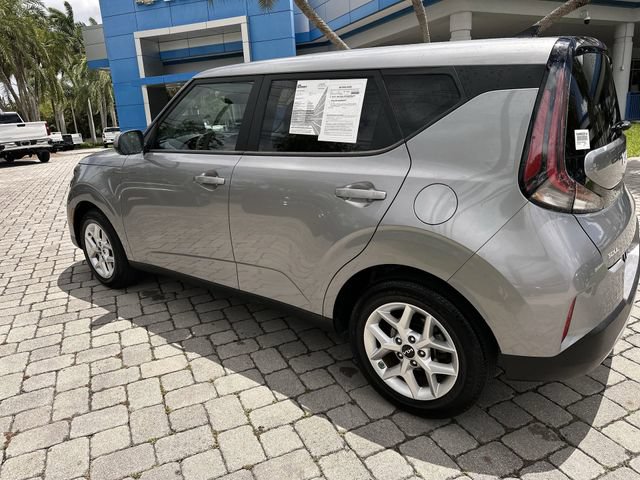 Used 2024 Kia Soul LX w/ Option Group 015 FWD image 35