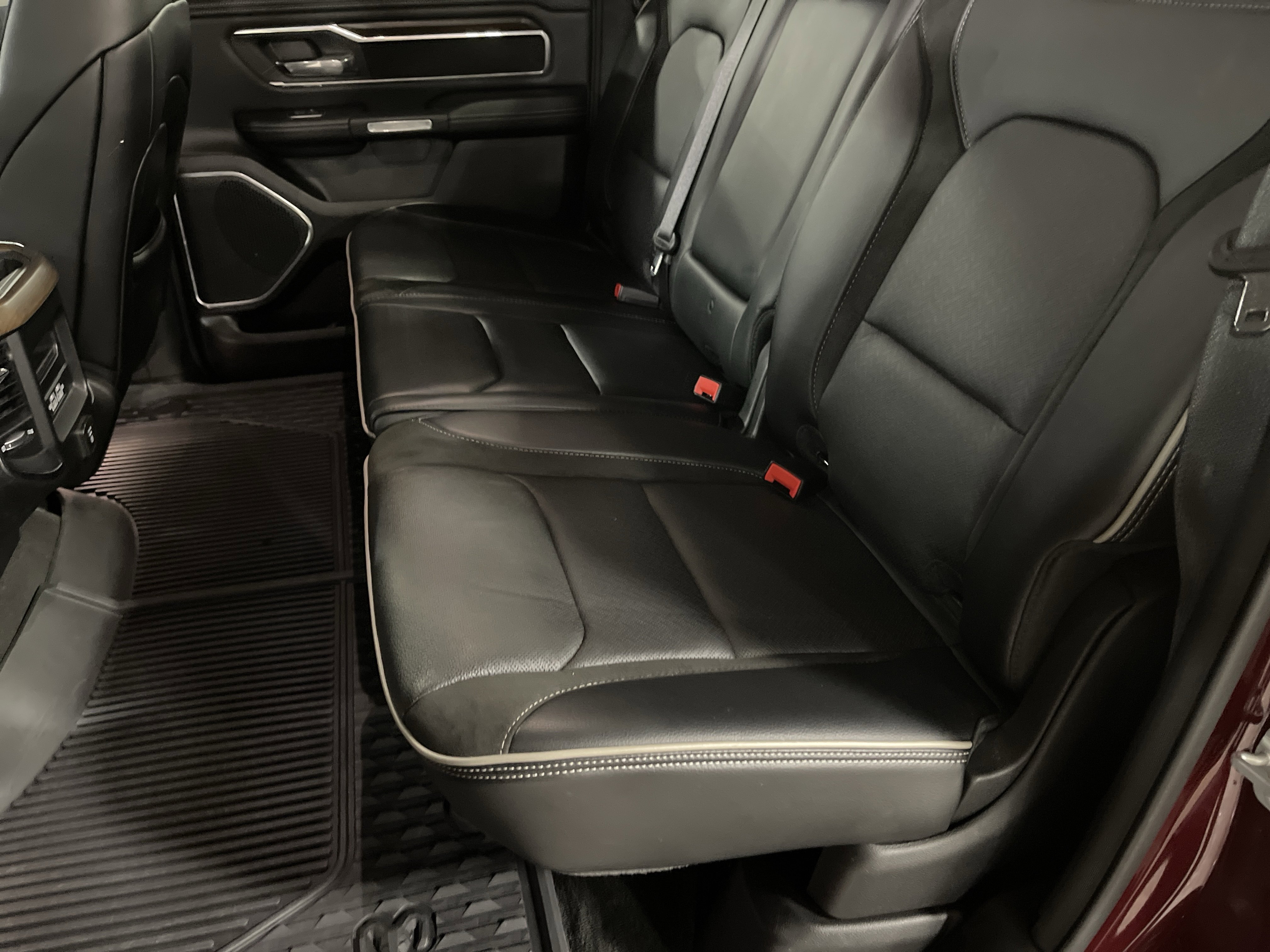 Used 2022 RAM 1500 Laramie image 13