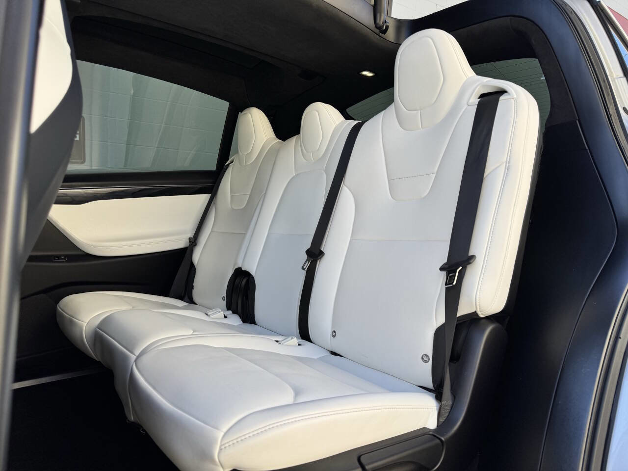 Used 2017 Tesla Model X 100D AWD/4WD image 29