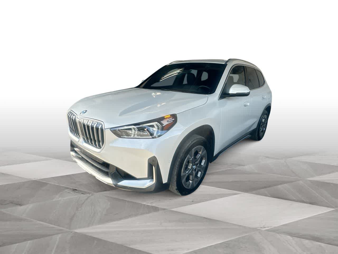 Used 2026 BMW X1 xDrive28i AWD/4WD image 4
