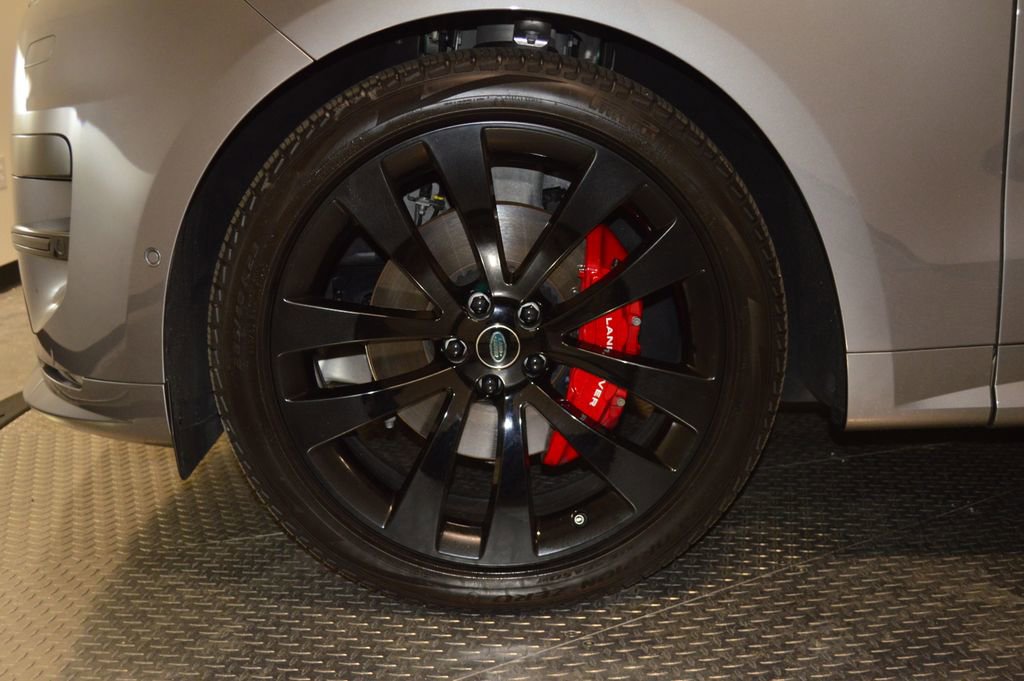 Used 2024 Land Rover Range Rover Sport Dynamic SE AWD/4WD image 13