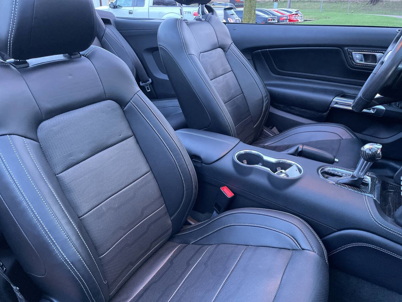Used 2018 Ford Mustang GT Premium w/ Equipment Group 401A image 29