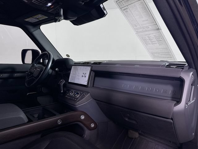 Certified 2023 Land Rover Defender 130 X-Dynamic SE AWD/4WD image 32