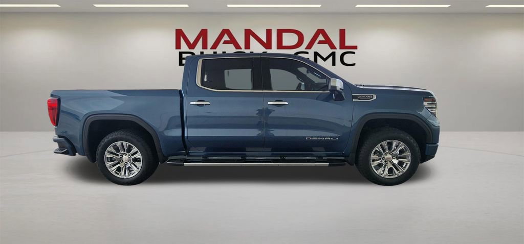 Used 2024 GMC Sierra 1500 Denali w/ Technology Package AWD/4WD image 7
