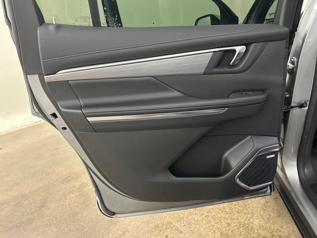 New 2027 Buick Enclave Preferred w/ Power Package AWD/4WD image 35