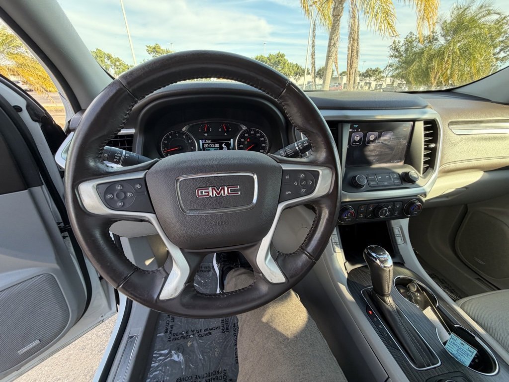 Used 2017 GMC Acadia SLT image 10