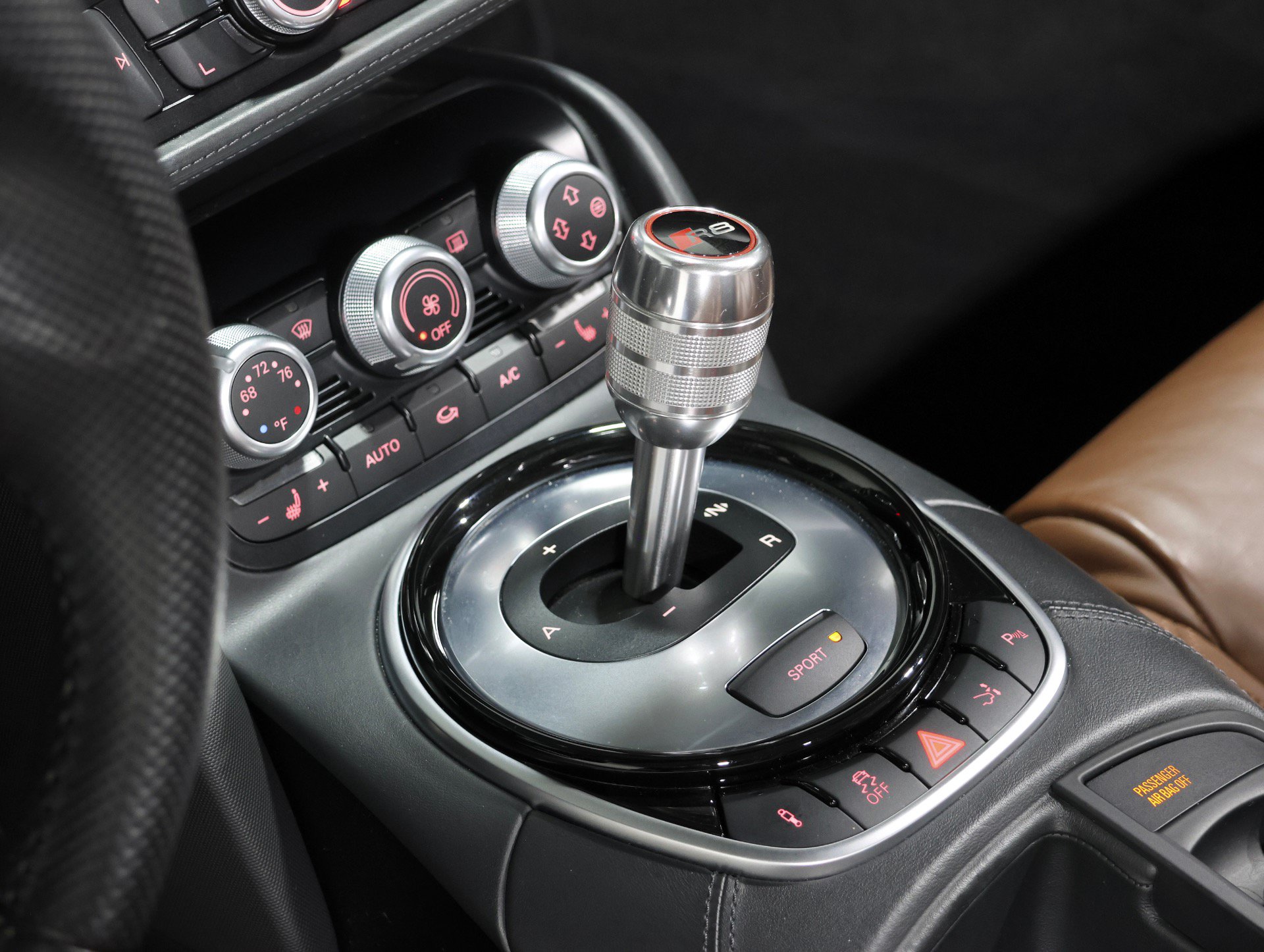Used 2014 Audi R8 V10 AWD/4WD image 10